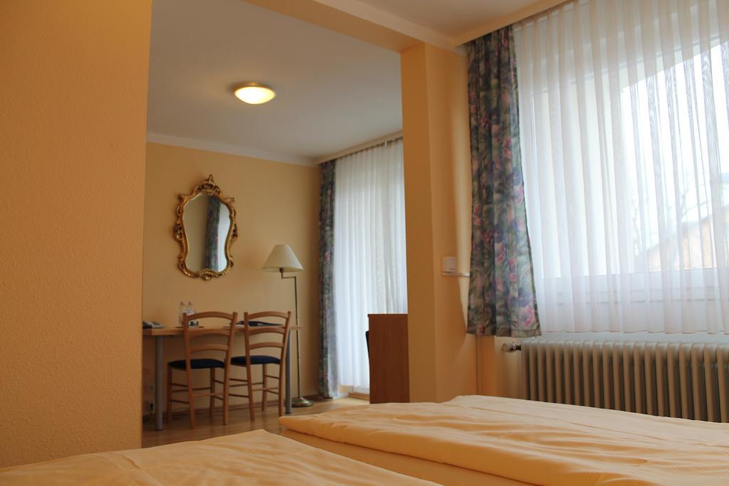 Hotel Brigitte Bad Krozingen Habitación foto