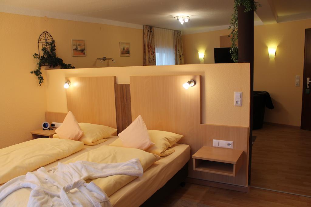 Hotel Brigitte Bad Krozingen Habitación foto